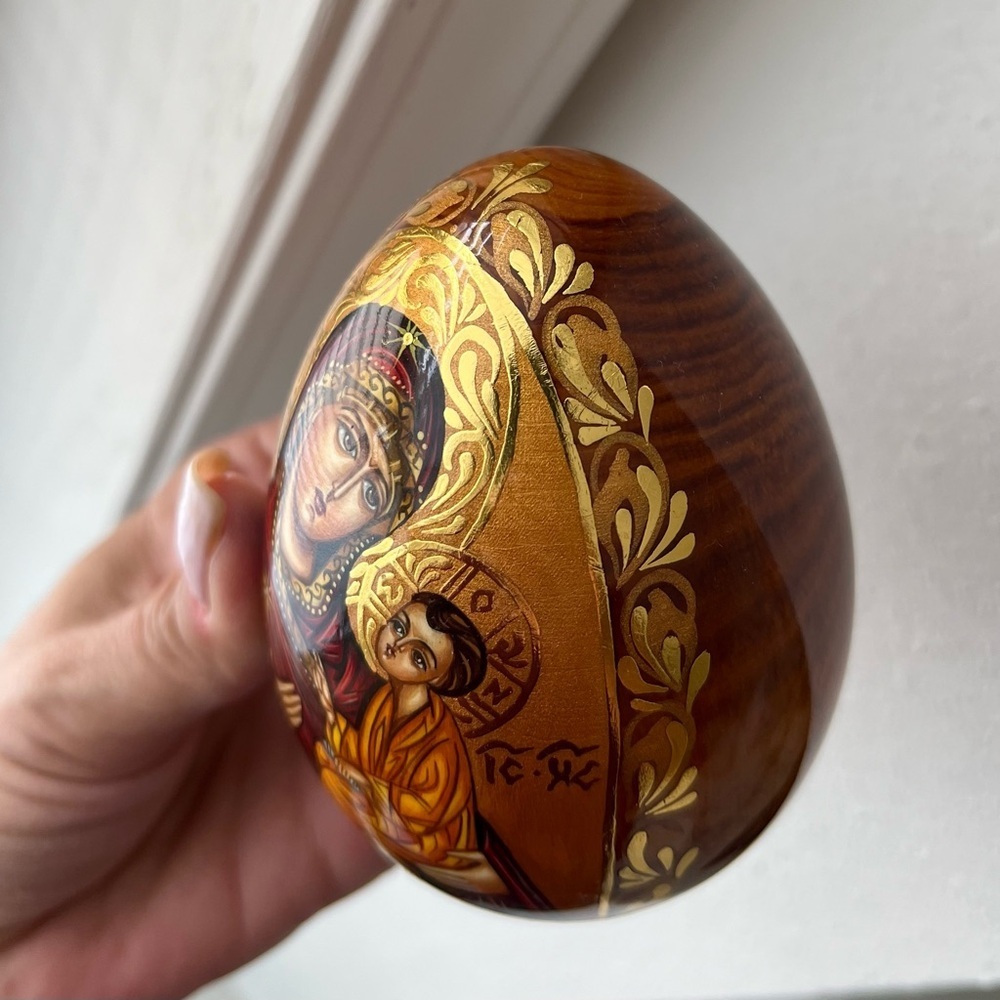Russian Orthodox Wood icon Virgin Mary Christ Egg | Hand-Painted Signed - Picture 7 of 12